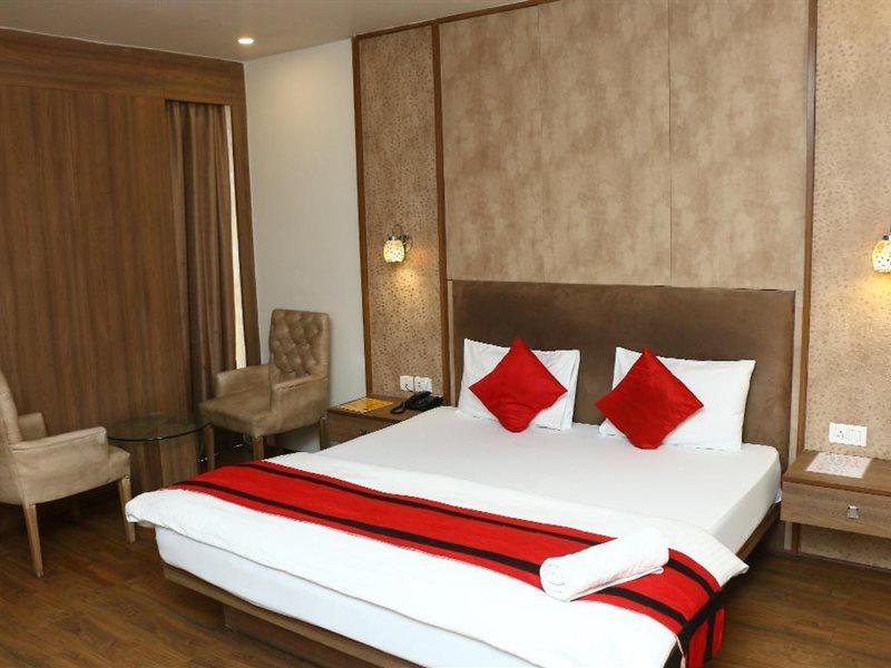 All - Fresco Hotel Calcutta Exteriör bild